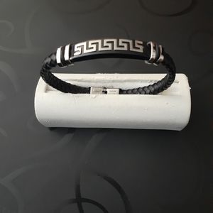 Stainless steel bracelet